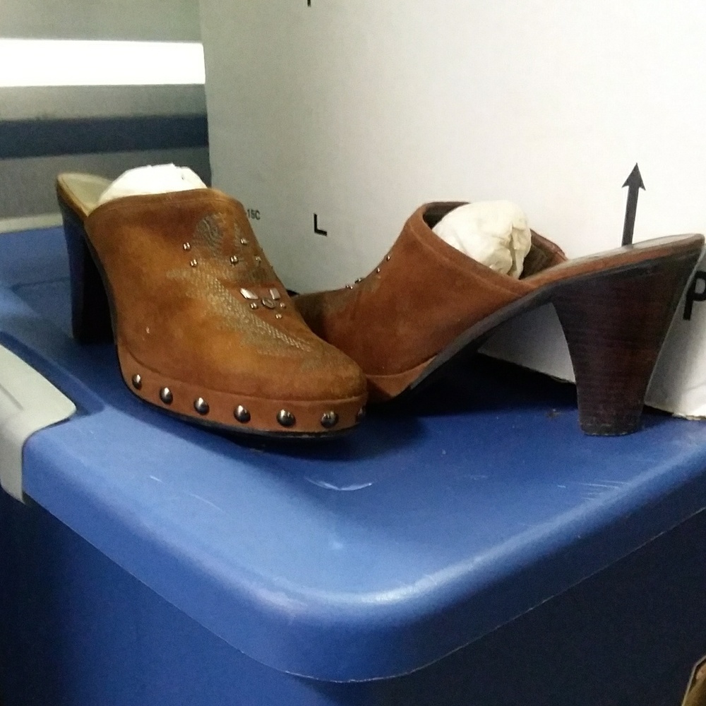 2" heel slides